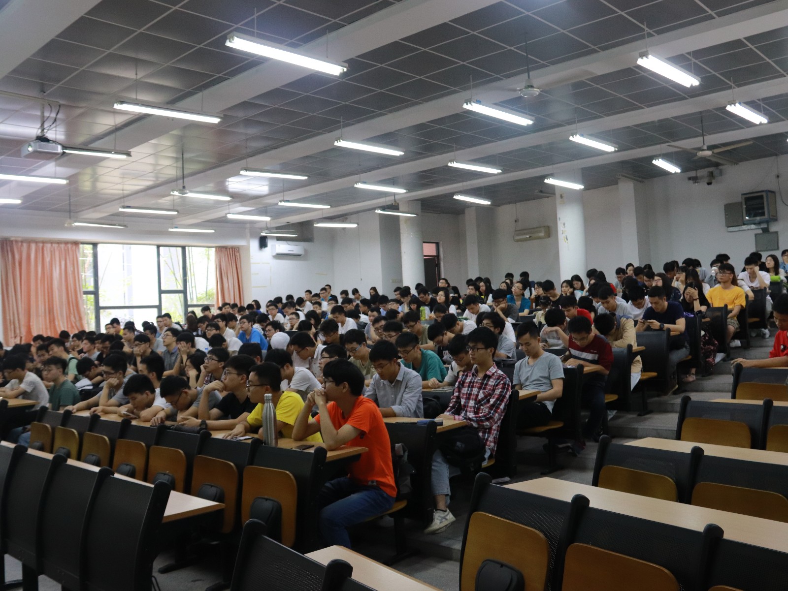 微信图片_20180513195648.jpg